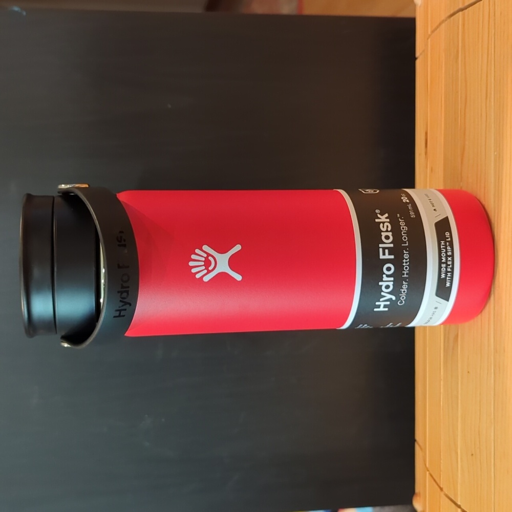 New Hydro Flask 20oz wide flex sip lid Goji